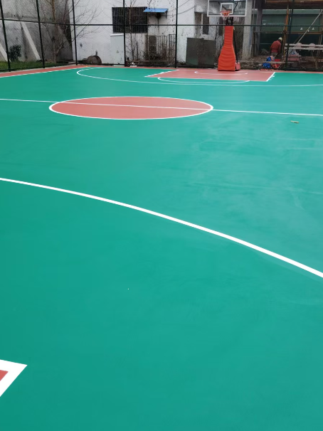 临淄 球场长期使用易出现地面开裂